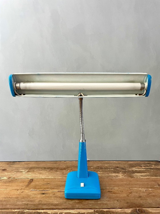 Image 1 of Lampe de bureau Glamor vintage Mid Century bleu vif du Japon