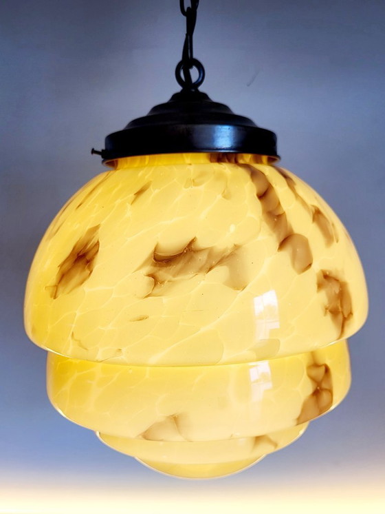 Image 1 of Art deco opaline glazen hanglamp, gemarmerd, messing, jaren 1930
