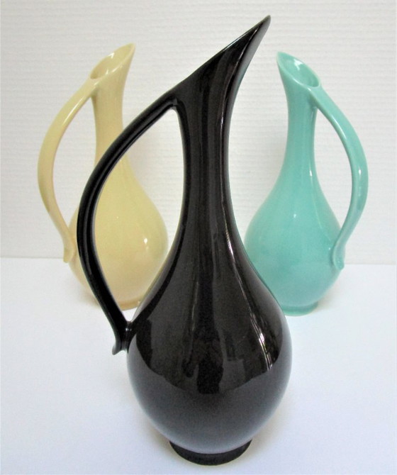 Image 1 of Tres jarras de cerámica de la década de 1960