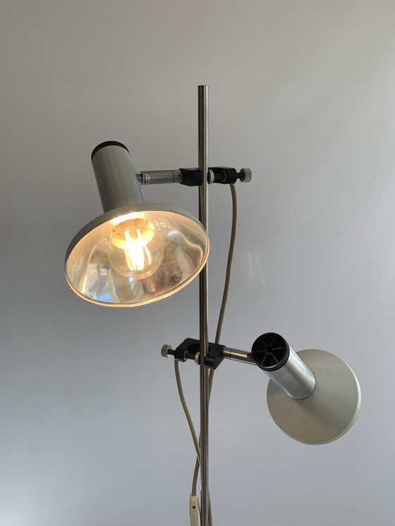 Image 1 of Lámpara de pie Philips NF50