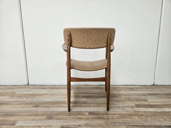 Image 1 of Zweedse fauteuil van hout met bruine stof