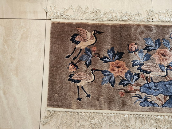 Handgeknoopt zijden vloerkleed met kraanvogelmotief, China, jaren 50 – Vloerkleden en tapijten, Silk (photo 3 of 18)