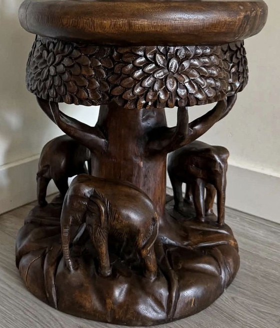 Sgabello / Tavolino elefante thailandese intagliato a mano in legno massello di Suar – Incl. statuetta (photo 2 of 15)