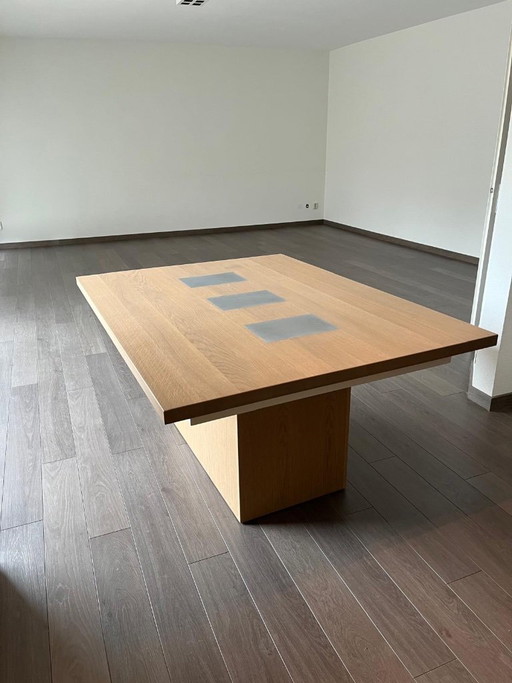 Massiver Eichen-Esstisch zu verkaufen