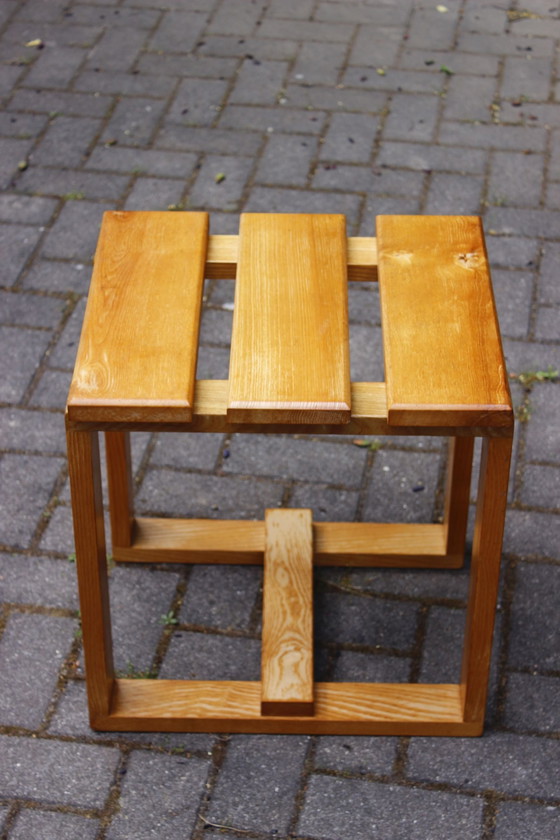 Image 1 of Massief houten kruk, vintage modernistisch ontwerp, jaren 1970