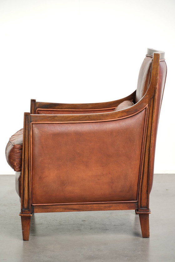 Charaktervoller Schafsleder Art Deco Design Sessel mit herrlich bequemem Sitz und schönen warmen Farben (photo 5 of 13)