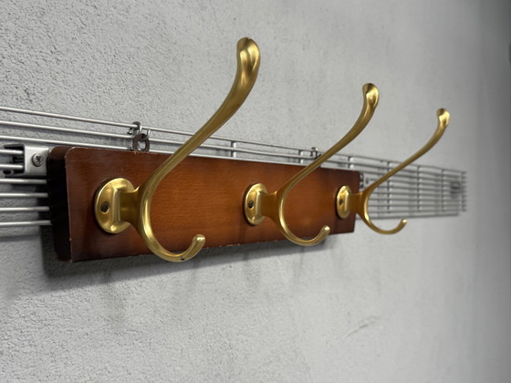 Image 1 of Appendiabiti vintage con ganci dorati - eleganza e carattere