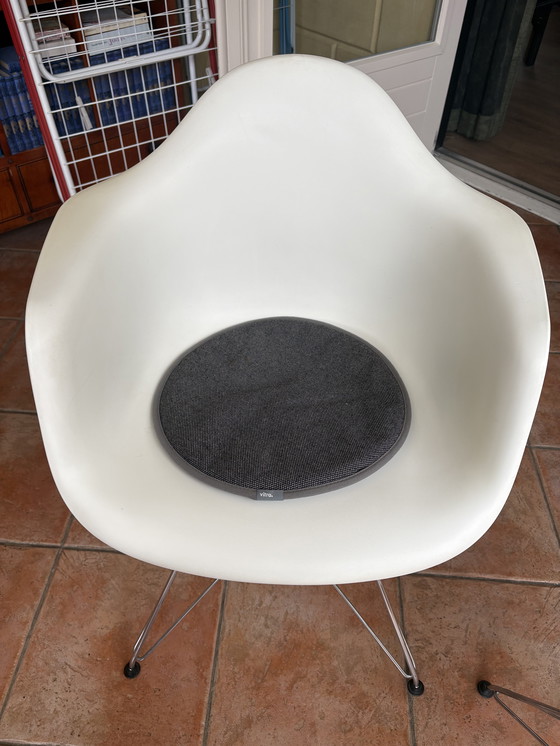 Image 1 of 5x Vitra Dar chairs