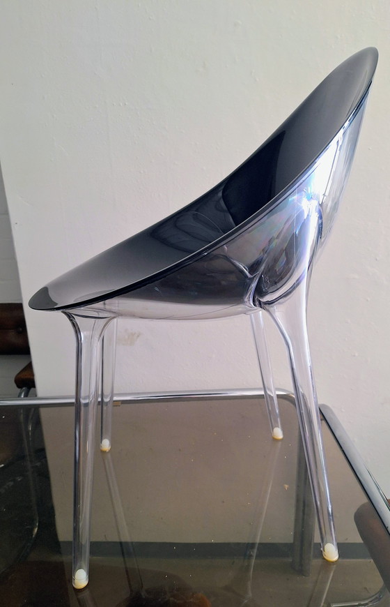 Image 1 of Kartell: la sedia impossibile di Philippe Starck