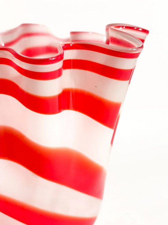 80s White and Red Murano Glass Handkerchief Vase (photo 7 of 13)