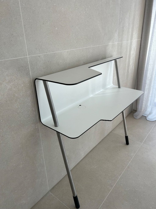 Wallflower side table Markus Honka