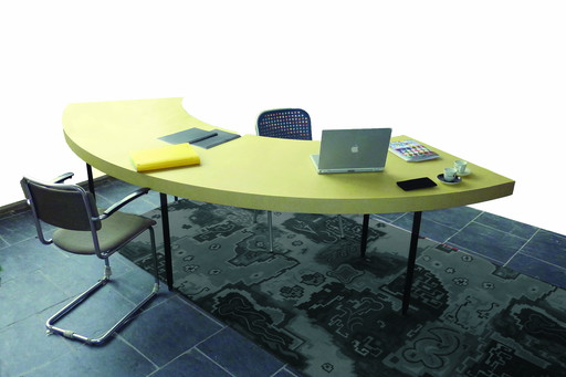 Store Bow or Cafe Table