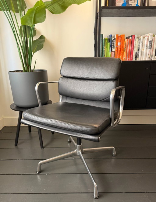 Vitra Soft Pad EA 208 - Swivel