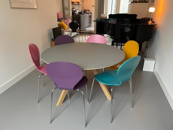 Image 1 of Tavolo da pranzo rotondo HAY