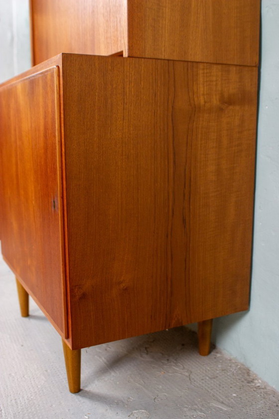 Image 1 of Vintage teakhouten dressoir/secretkast/boekenkast uit het midden van de 20e eeuw.