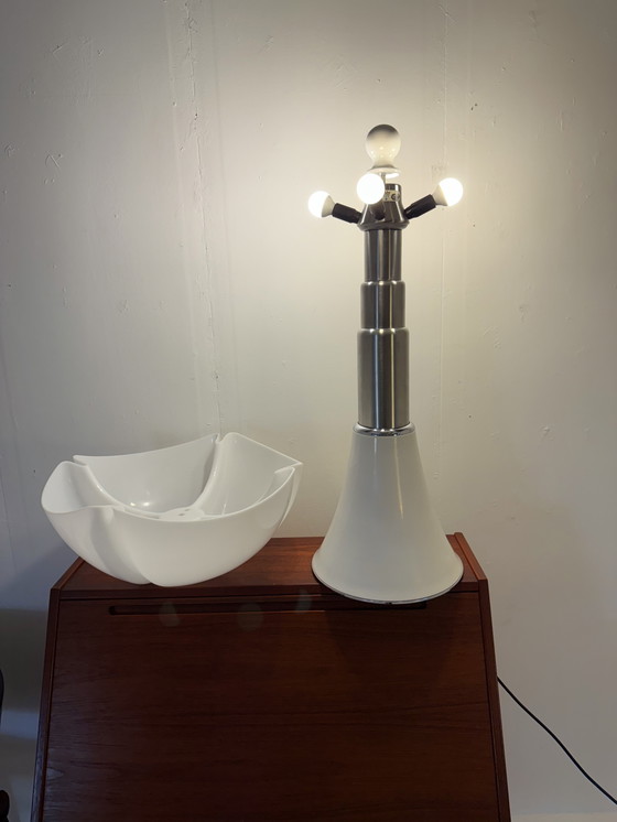 Image 1 of Vintage XXl ‘Piistrello’ tafellamp, Martinelli Luce ‘70