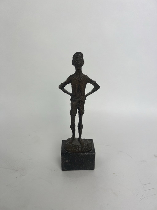 Bronzen sculptuur “Het Lieverdje” Carel Kneulman