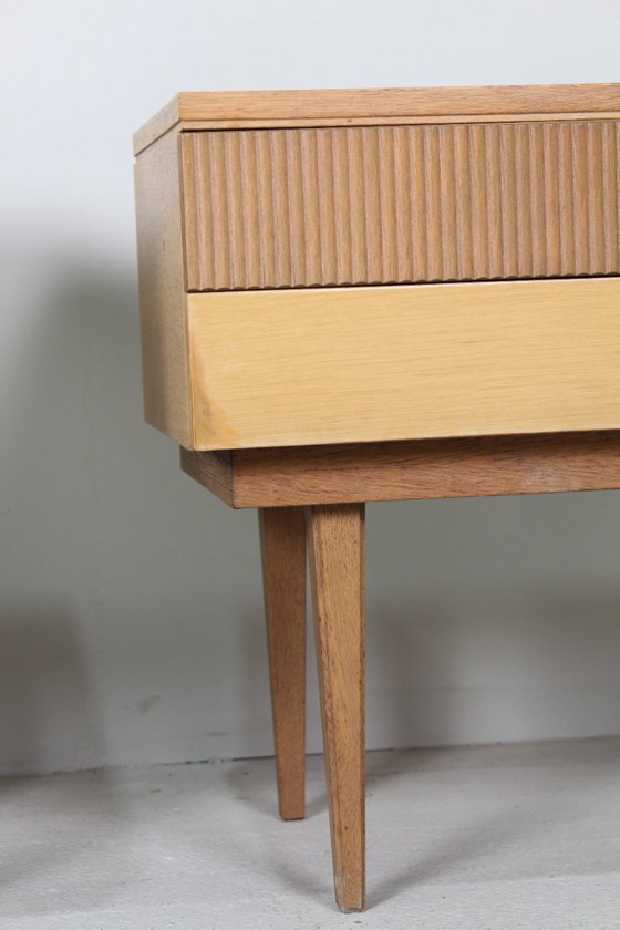 Image 1 of Ensemble de tables de chevet vintage des années 1950