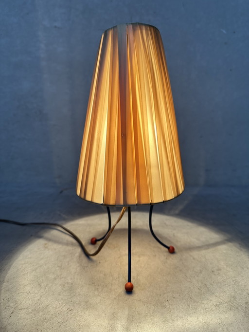 1950's tripod table lamp