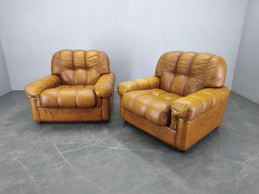 Paire de fauteuils lounge italiens en cuir cognac, style milieu du XXe siècle, années 1970