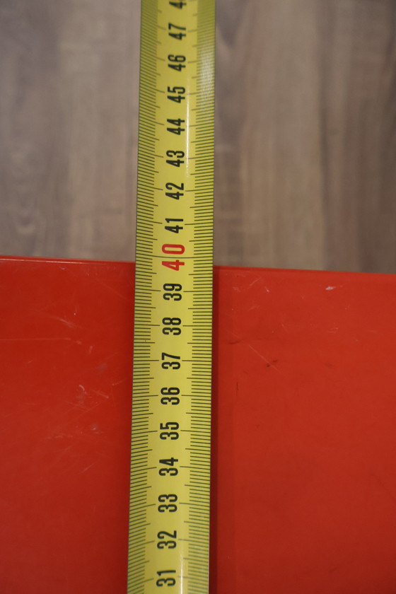 Image 1 of Vintage Kunststof Lak Tafeltje