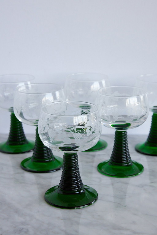 6x Luminarc White Wine Glasses