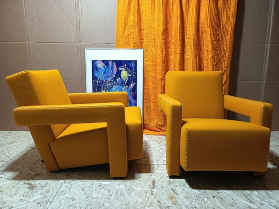 Image 1 of CASSINA Paire de fauteuils Utrecht 637 NEUF 2026 en laine KVARD Moutarde par Gerrit Rietveld