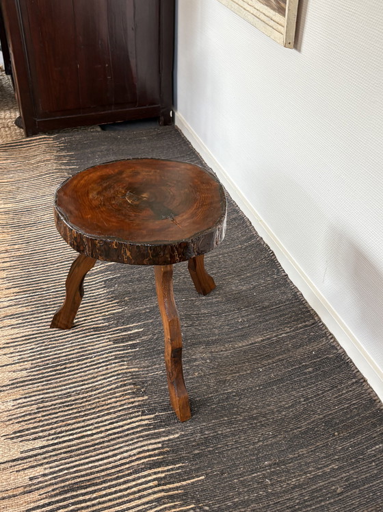 Image 1 of  Vintage gelakt houten tripod krukje made in France h35cm