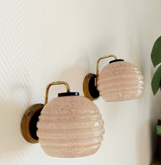 Image 1 of 2x Art Deco Clichy rosa Glaswandleuchten