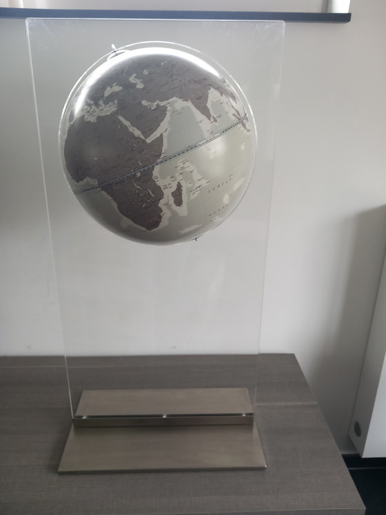 Image 1 of Zofolli Globe