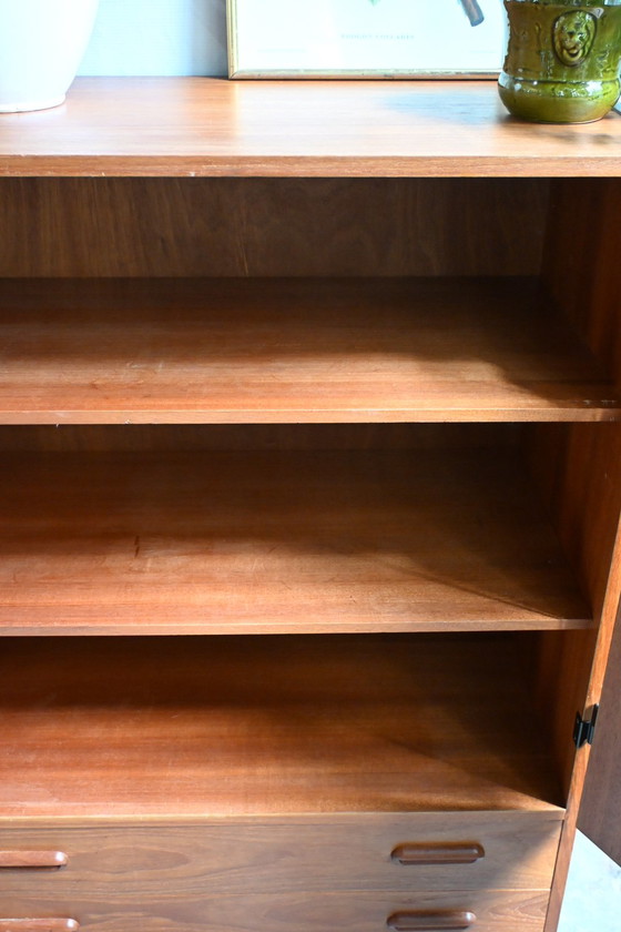 Image 1 of Schöner dänischer Wandschrank/Sideboard