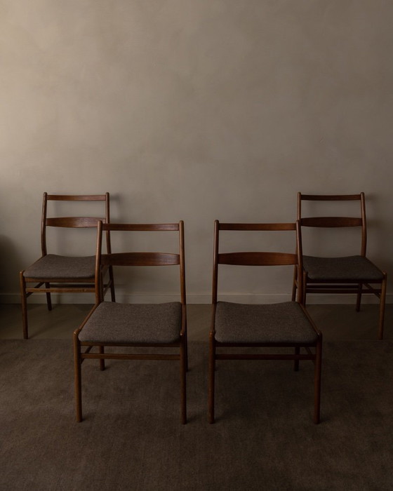 Image 1 of Lot de 4 chaises de salle à manger vintage Minett, Yngve Ekström, Troeds, Suède - Chaises Scandinaves