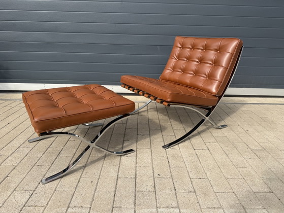Image 1 of Knoll Barcelona Relax + Ottoman, Venezia Cognac Leather in New Condition!