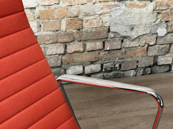 Image 1 of Vitra EA116