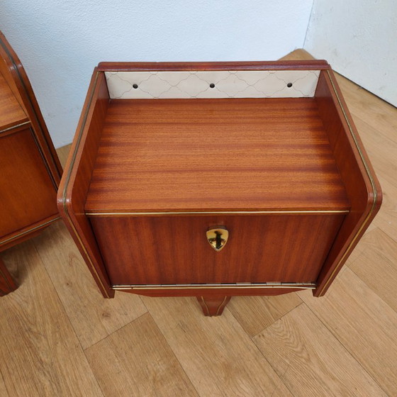 Image 1 of Ensemble tables de chevet vintage milieu du siècle avec coiffeuse - Prix