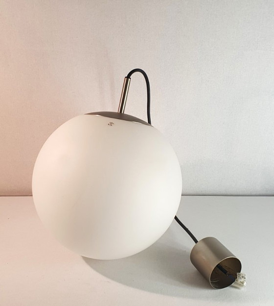 Image 1 of Lámpara colgante opalina de Peill & Putzler