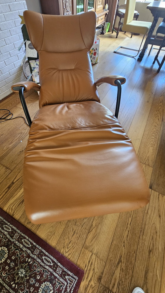 Image 1 of Precioso sillón reclinable de cuero C-102 de Prominent.