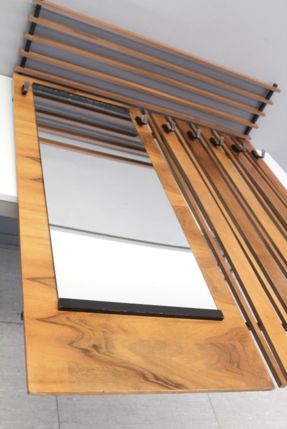 Image 1 of Schöne Garderobe mit Spiegel