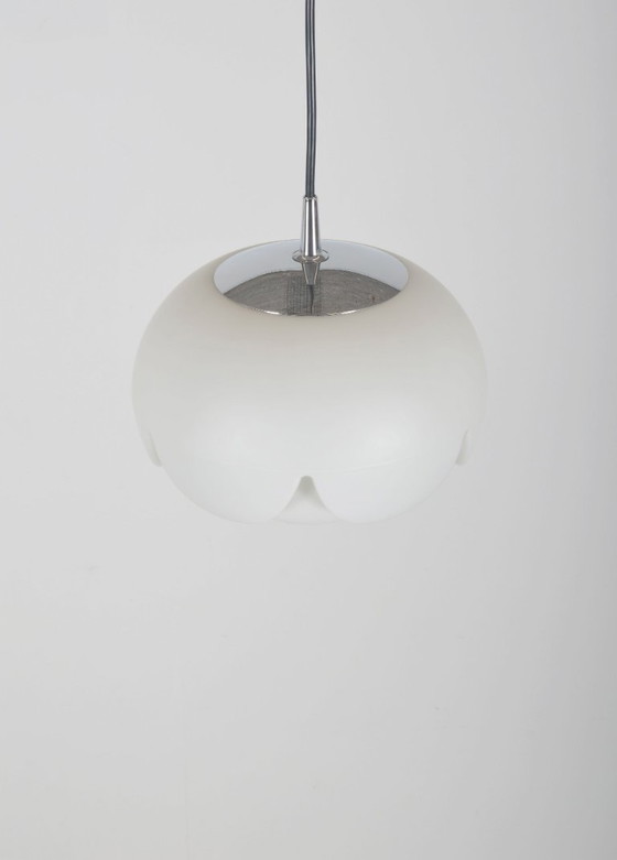 Image 1 of Suspension artichaut en verre opale de Peill & Putzler, 1974
