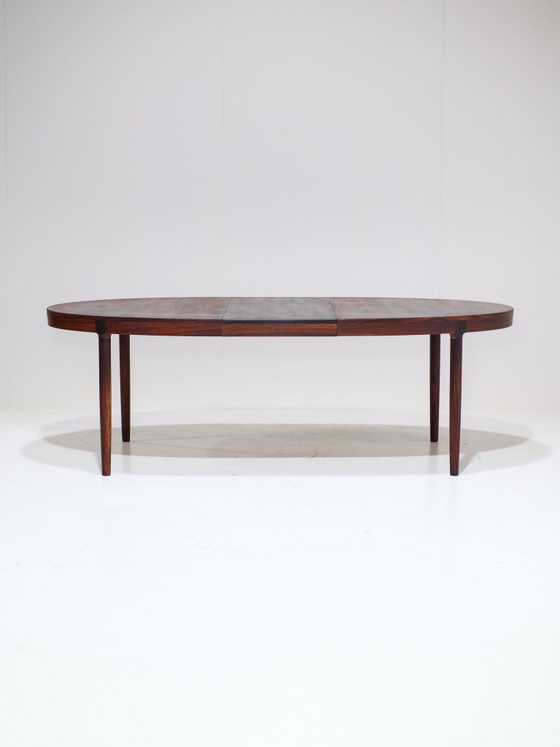 Image 1 of Table de salle à manger ovale extensible Harry Østergaard en palissandre, années 1960