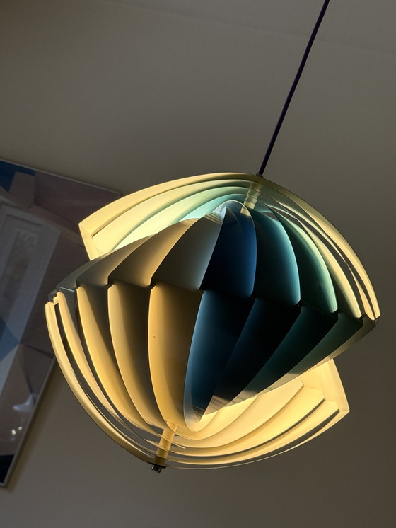 Image 1 of Lámpara colgante LYFA de diseño danés Konkylie Design Louis Weisdorf