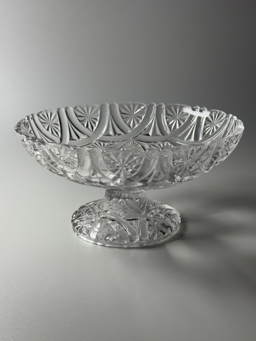Val Saint Lambert “Lucrèce” Fruitschaal op Lage Voet – Geperste Demi-Kristal – Catalogus 1913