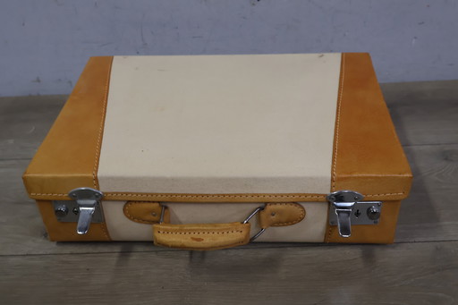 Vintage hand case of white and brown leather