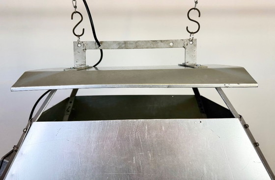 Image 1 of Grande lampada a sospensione industriale in argento di Elektrosvit, anni '70