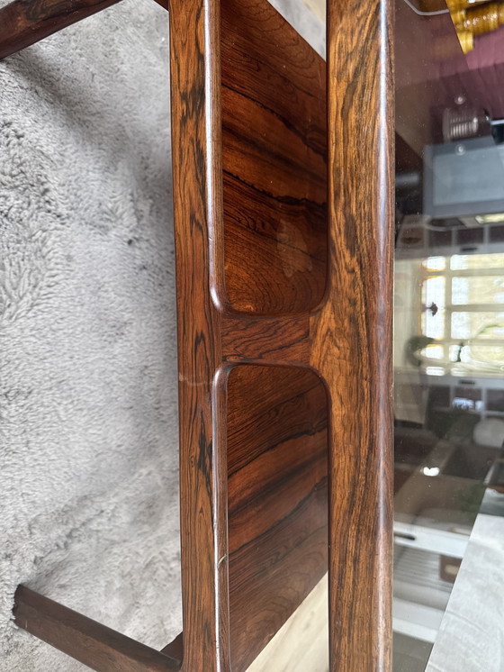 Image 1 of Table basse en palissandre avec plateau en verre fumé