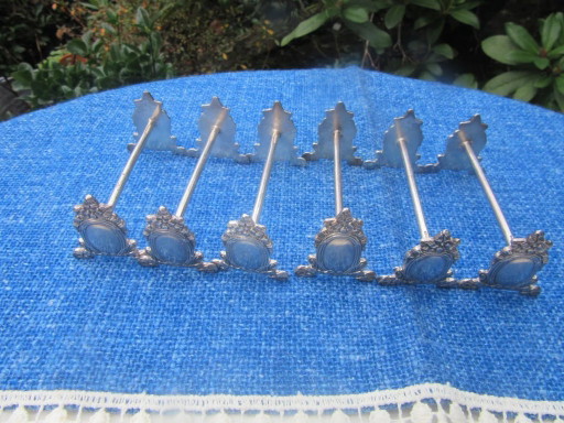 6 repose-couteaux Wiskemann, plaqués argent, style Art nouveau – tafelaccessoires, Metal, Silver