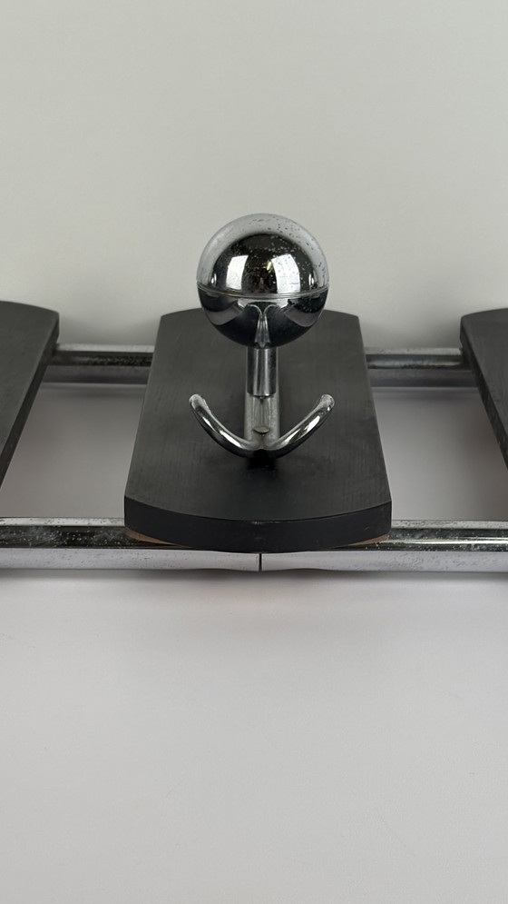 Image 1 of Appendiabiti da parete vintage anni Settanta in legno cromato e sfere argentate