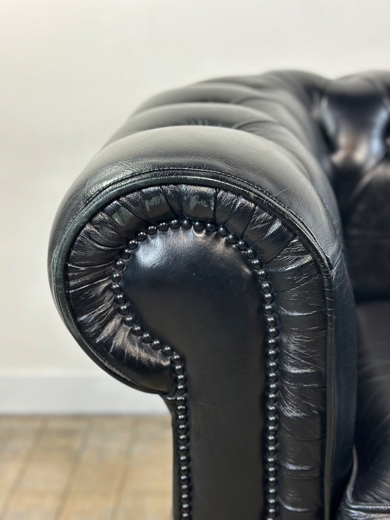 Image 1 of Divano Chesterfield vintage anni '80 in pelle nera
