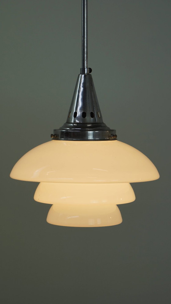 Image 1 of Suspension au design vintage avec verre dépoli feuilleté et chrome