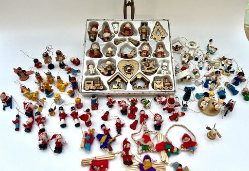 Large collection of handmade Christmas ornaments – approx. 100+ pieces – wood, straw & fabric – circa 1970–1990